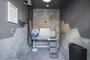 4801 Springdale Rd, Austin, TX 78723 - Photo 35