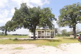 267 Linam Ln, Cedar Creek, TX 78612 - Photo 9