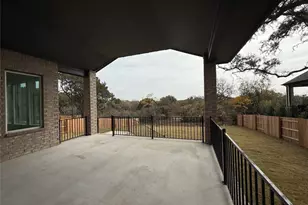 497 Wood Thrush Run, Kyle, TX 78640 - Photo 3