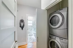 1003 E 39th St, Austin, TX 78751 - Photo 11