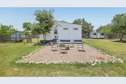 106 County Road 425, Spicewood, TX 78669 - Photo 5