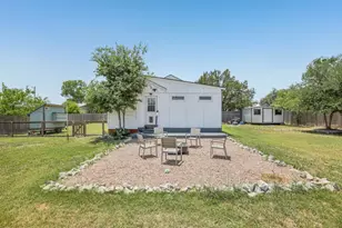 106 Co Rd 425, Spicewood, TX 78669 - Photo 5