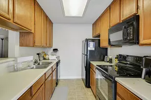 715 W 22nd 1/2 St, Austin, TX 78705 - Photo 9