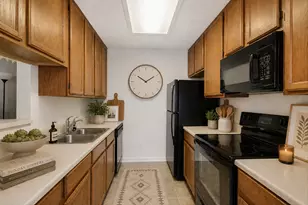 715 W 22nd 1/2 St, Austin, TX 78705 - Photo 7