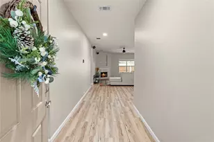 292 Spruce Dr, Kyle, TX 78640 - Photo 5