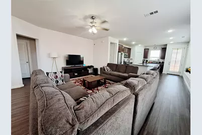 8000 Prairie Rye Drive, Lago Vista, TX 78645 - Photo 11