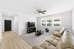 241 Banff Dr, Kyle, TX 78640 - Photo 5