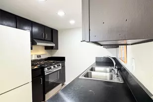 1800 Lavaca St, Austin, TX 78701 - Photo 9
