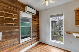 1903 E 10th St, Austin, TX 78702 - Photo 7