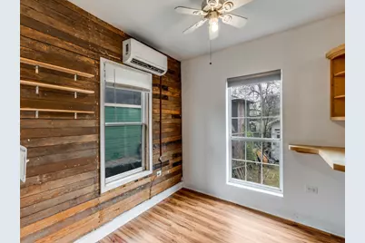 1903 E 10th Street, Austin, TX 78702 - Photo 7