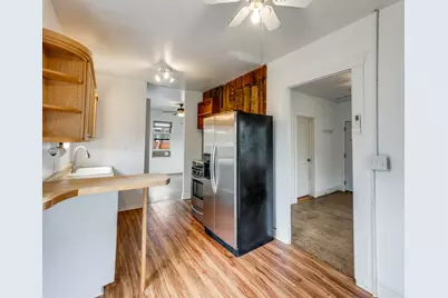 1903 E 10th Street, Austin, TX 78702 - Photo 5