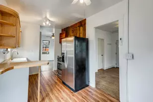 1903 E 10th St, Austin, TX 78702 - Photo 5