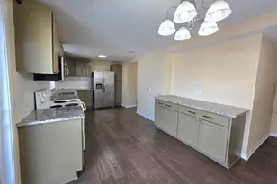 415 N Main St, Rockdale, TX 76567 - Photo 17