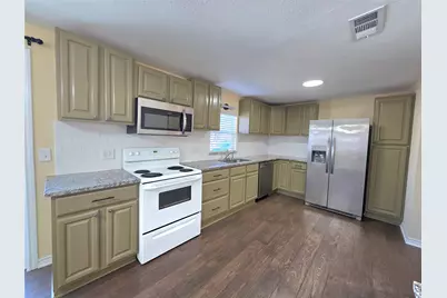 415 N Main Street, Rockdale, TX 76567 - Photo 15