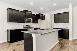 451 Butterfly Bush Ct, New Braunfels, TX 78130 - Photo 7