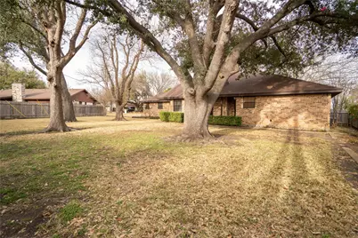 3005 Davis Street, Taylor, TX 76574 - Photo 33