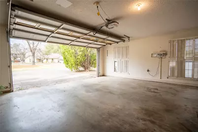 3005 Davis Street, Taylor, TX 76574 - Photo 13