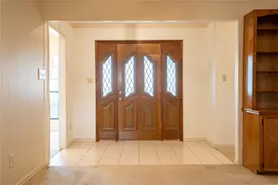 3005 Davis St, Taylor, TX 76574 - Photo 3