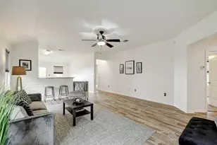 173 Rafe Ct, Kyle, TX 78640 - Photo 9