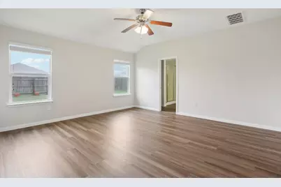 11024 Pack Wagon Trail, Austin, TX 78754 - Photo 3