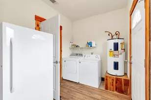 117 Co Rd 407, Spicewood, TX 78669 - Photo 27