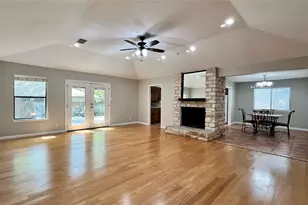 5837 Secrest Dr, Austin, TX 78759 - Photo 5
