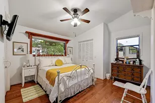 734 Island Dr, Bluffton, TX 78607 - Photo 17