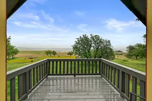 734 Island Dr, Bluffton, TX 78607 - Photo 21