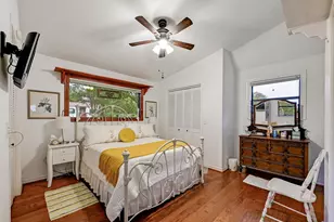 734 Island Dr, Bluffton, TX 78607 - Photo 17