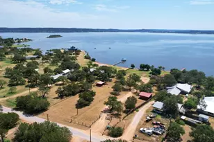 734 Island Dr, Bluffton, TX 78607 - Photo 35