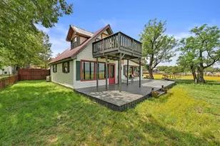 734 Island Dr, Bluffton, TX 78607 - Photo 3