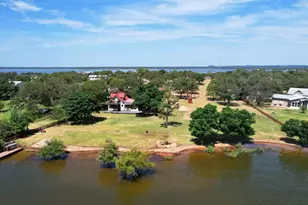 734 Island Dr, Bluffton, TX 78607 - Photo 33