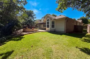117 Brentwood Dr, Georgetown, TX 78628 - Photo 9