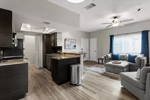 506 W San Antonio St, San Marcos, TX 78666 - Photo 9