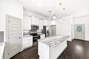 354 Lamaloa Ln, Bastrop, TX 78602 - Photo 11