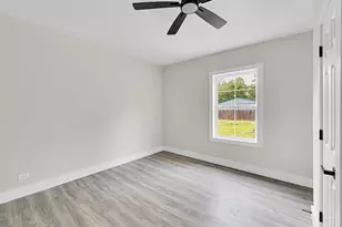 200 S Narcissus St, Thornton, TX 75838 - Photo 17