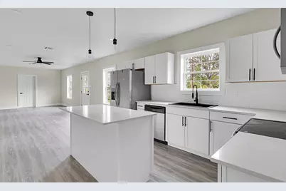 200 S Narcissus Street, Thornton, TX 75838 - Photo 7