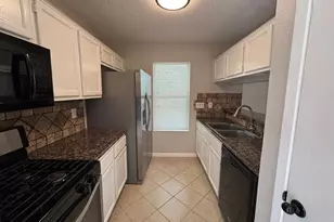 215 Greenlawn Blvd, Round Rock, TX 78664 - Photo 7