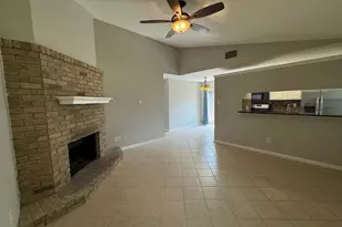 215 Greenlawn Blvd, Round Rock, TX 78664 - Photo 3