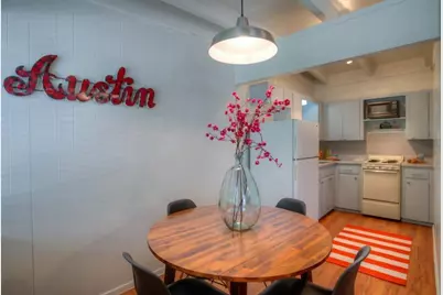 3011 Whitis Avenue #201, Austin, TX 78705 - Photo 5