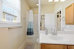 1601 Miriam Ave, Austin, TX 78702 - Photo 17