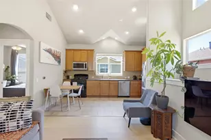 1601 Miriam Ave, Austin, TX 78702 - Photo 7