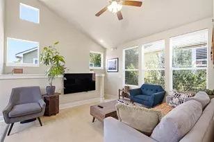 1601 Miriam Ave, Austin, TX 78702 - Photo 3