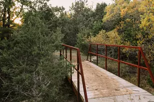 402 Sweet Grass Ln, Austin, TX 78738 - Photo 13