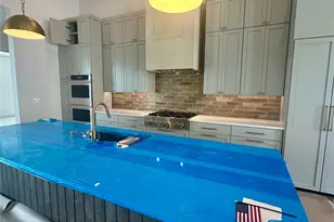 402 Sweet Grass Ln, Austin, TX 78738 - Photo 5