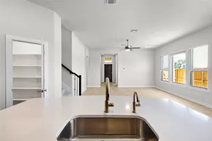 405 Raleigh Dr, Georgetown, TX 78633 - Photo 19