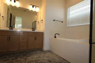 129 Bishop Wood Rd, Dripping Springs, TX 78620 - Photo 7