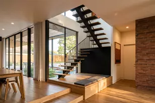 2707 East Side Dr, Austin, TX 78704 - Photo 9