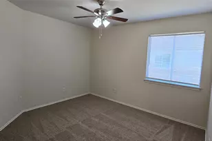 911 Remington Dr, Leander, TX 78641 - Photo 3