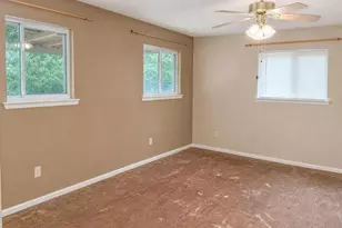 11540 Crumley Creek Rd, Jonestown, TX 78645 - Photo 13